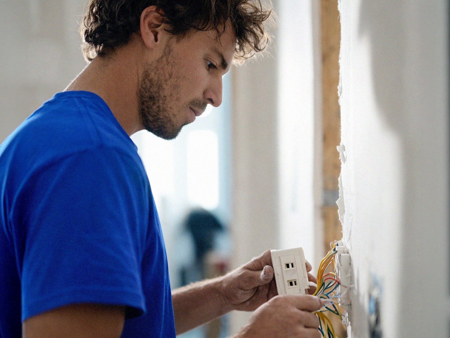 Elektroinstallation – Schalter, Steckdosen & Schaltgeräte